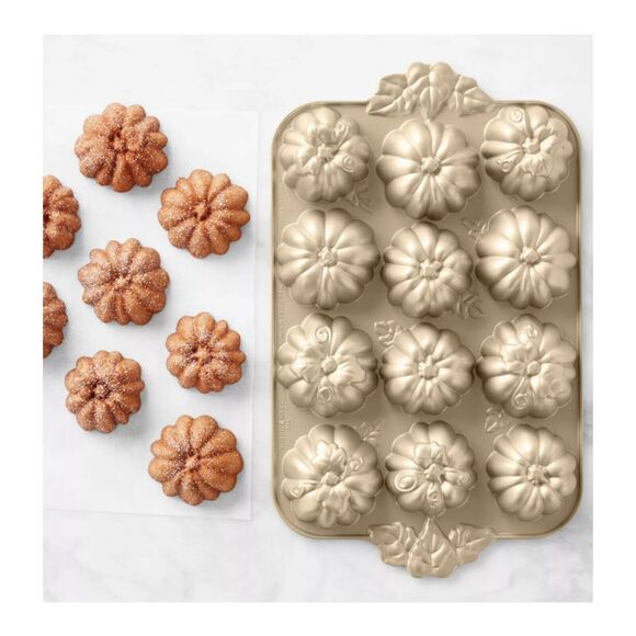 Williams Sonoma Pumpkin Patch Pan Nordic Ware Cake Molds Thanksgiving Non-Stick - Picture 3 of 13